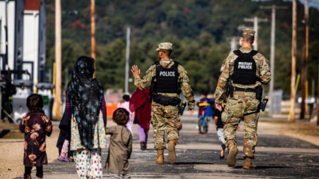 478258_aptopix_afghan_refugees_wisconsin_08216 b69bda75f84d4b188ee895b98078b1e7 676x461.jpg