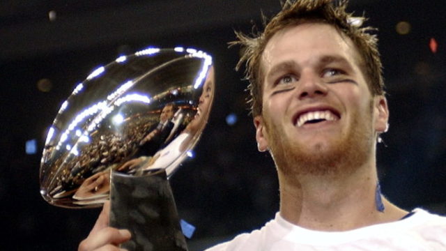 478679_brady_retires_football_17169 25a7d6d3a2ee4934ac460ebc87e8771d 676x525.jpg