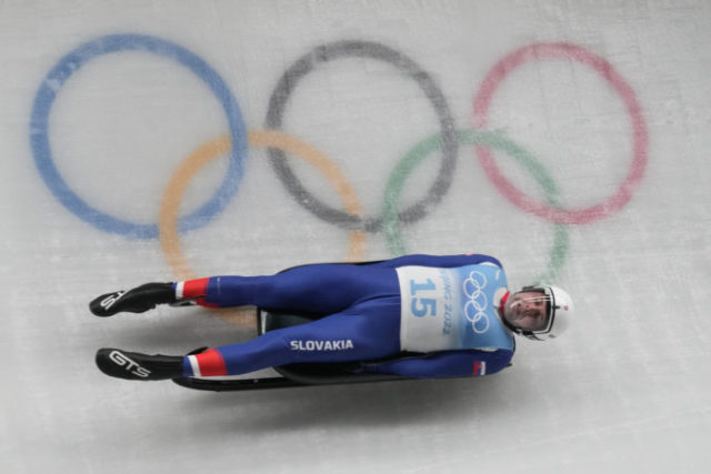 478973_beijing_olympics_luge_04817 c31a5ad346774c109957a2cbf9c5d4ae 676x451.jpg