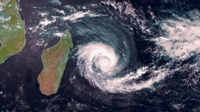 478975_southern_africa_cyclone_74092 626b0ec169de4233957ef5f6a3bed266 676x448.jpg