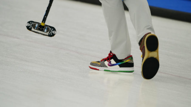 479315_beijing_olympics_curling_80882 fa47f668acca47c0b5e5e0a8848f8b42 676x451.jpg