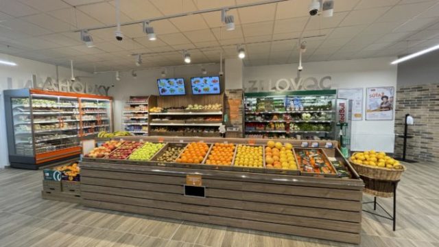 479370_led supermarket vo zvolene 676x507.jpg