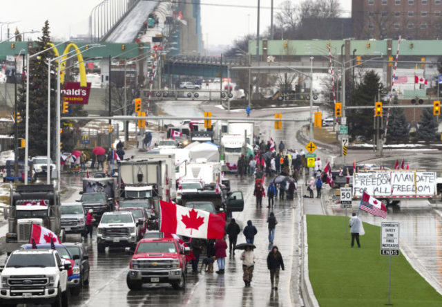 479406_virus_outbreak_canada_protests_61429 3ded7befb0a84a14862d7531be73a1ad 676x469.jpg