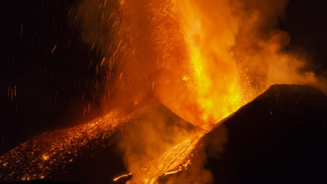 479409_italy_volcano_etna_28888 7695ee9bec9c43c8af8027df8d4df992 676x451.jpg