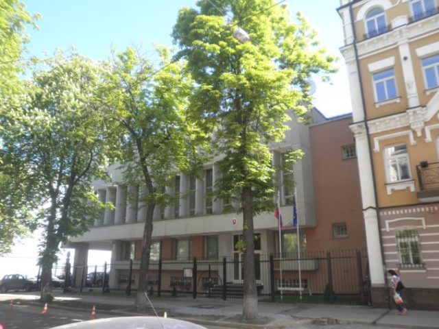 479443_embassy_of_czech_and_slovakia_in_kyiv 676x507.jpeg