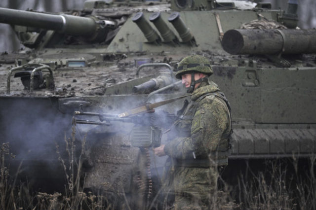 479484_russia_military_drills_30849 05e2a9929c25495a802981c6e7458a48 676x450.jpg