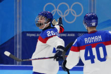 479505_beijing_olympics_ice_hockey_83245 b19a0a683cd84d5cb716e01e7661dc23 676x451.jpg