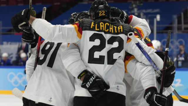 479569_beijing_olympics_ice_hockey_53808 ff403e8090b54ce6a7d68de6133fb1a8 676x451.jpg