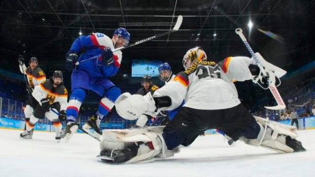 479617_beijing_olympics_ice_hockey_40221 1c71f9ce431541988ac178a667b041e0 676x451.jpg