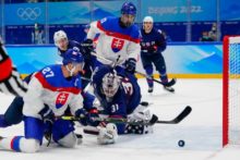 479696_beijing_olympics_ice_hockey_78535 e2e4050b7fd84038b3239003e16329f7 1 676x451.jpg