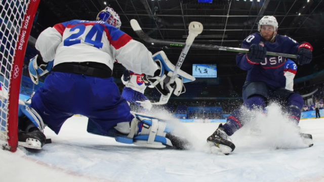 479736_beijing_olympics_ice_hockey_26544 bd1ec0b423574d4cbe89c952f50a1fd5 676x451.jpg