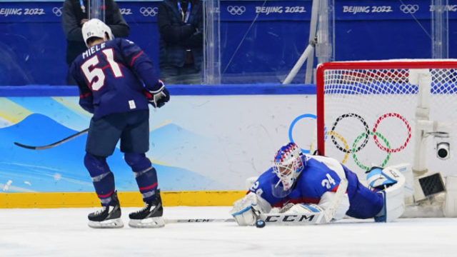 479747_beijing_olympics_ice_hockey_30046 056fdafe83ea4fcd8bdc07af1ee12bb8 676x451.jpg