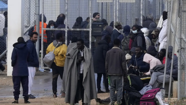 480047_migration_cyprus_04237 78aff0dfacee4145bb9eb8f9cd42d304 676x450.jpg