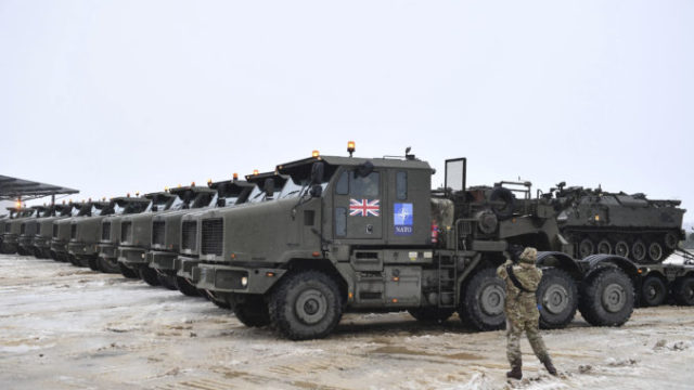 480448_estonia_ukraine_invasion_84481 fb07a36e79be47e4b06f2b8f88b13413 676x451.jpg