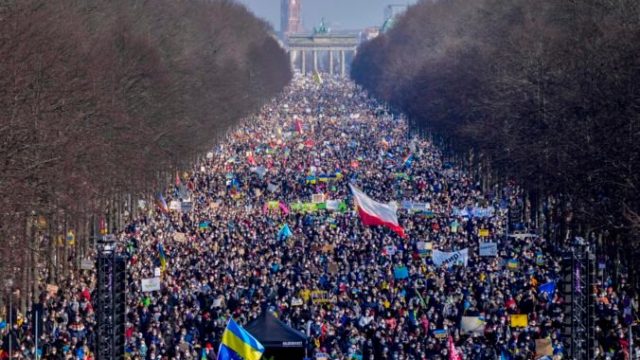 480531_aptopix_germany_ukraine_invasion_96681 4235316196e14d07987fbafe4f7064b7 676x461.jpg