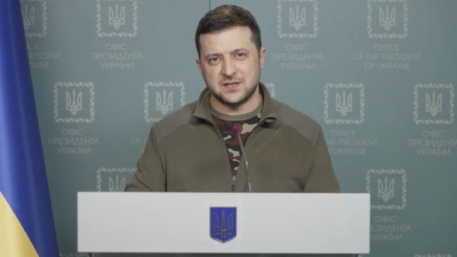 481023_volodymyr zelenskyj 676x451.jpg