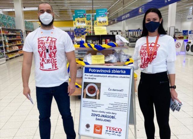 481943_tesco potravinova zbierka pre ua 676x487.jpg