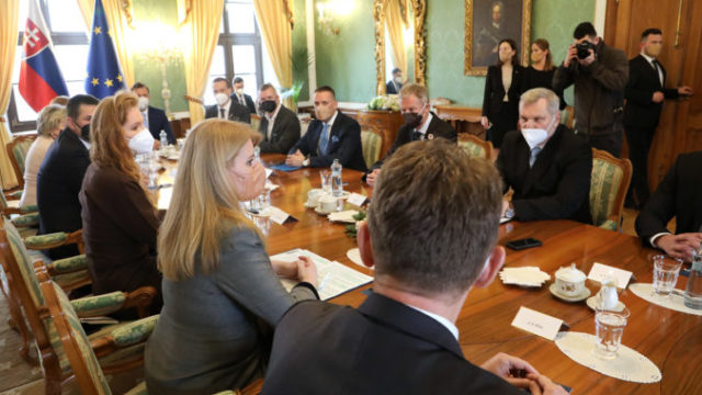 482606_rokovanie_foto_1 676x451.jpg