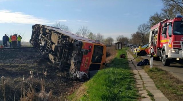 482851_hungary_train_crash_01571 b4e0cd790ff74fe3af3721ce56775681 676x373.jpg