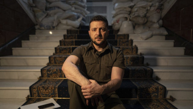 483167_the_ap_interview_russia_ukraine_war_zelenskyy_14227 cd24259b080c444ba797535b1cc871d6 676x451.jpg