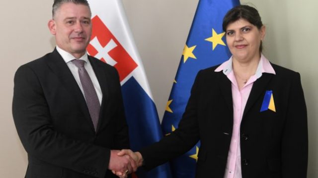 483846_roman mikulec laura codruta kovesiova hlavna europska prokuratorka 676x447.jpg