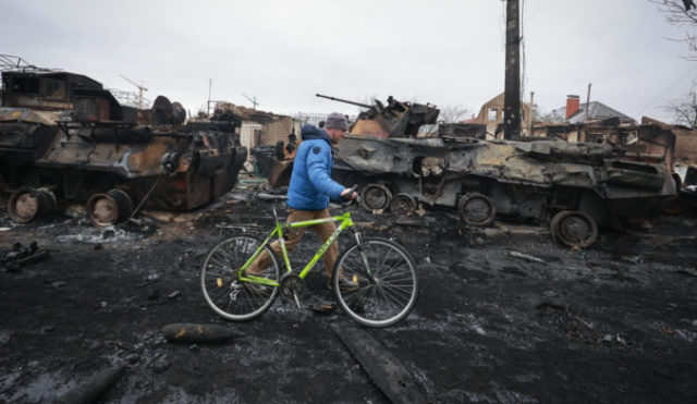 484059_aptopix_russia_ukraine_war_93090 03b545cfc8414f608bf37d2ffc8cc8d4 676x392.jpg