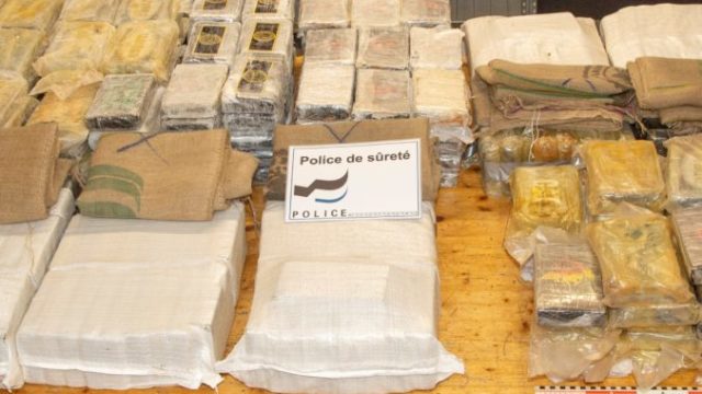 484879_switzerland_cocaine_seized_31666 584470feb4754c57b49e1ddd5ec2e339 676x451.jpg