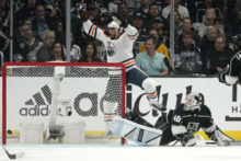 484885_oilers_kings_hockey_76922 b8a7ba67e75847b9a9932e5594f113b4 676x451.jpg