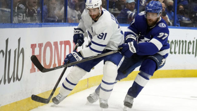 485260_maple_leafs_lightning_hockey_58378 f27b1770ecc7447d8d40fac718f09b5a 676x451.jpg