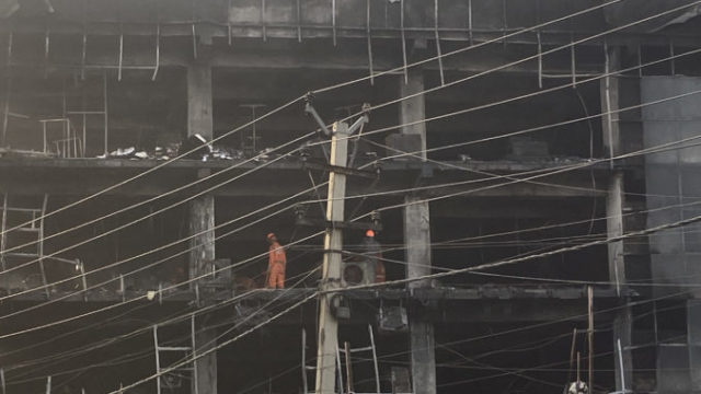 485350_india_fire_50167 3dc196d0b752493cb35035a42e523b35 676x449.jpg
