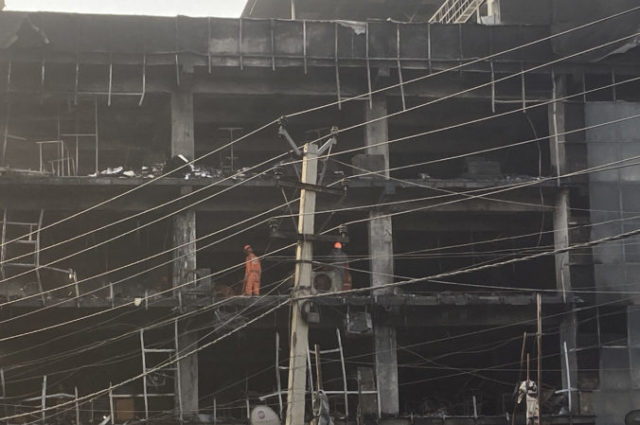 485350_india_fire_50167 3dc196d0b752493cb35035a42e523b35 676x449.jpg