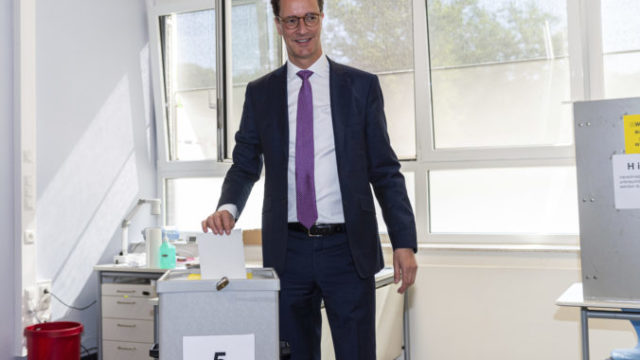 485422_germany_elections_92402 cd3db76c296e4f64bdafb1aec8863807 676x451.jpg