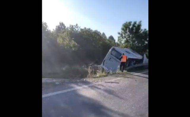 485594_nehoda galanta sladkovicovo autobus nakladiek.jpg