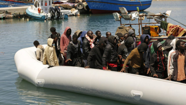 485971_migration_libya_12344 2cdfc9ae518945e4a117d75540e0779b 676x445.jpg
