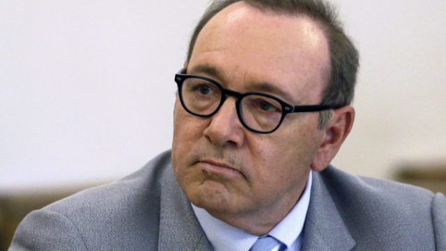 486190_britain_kevin_spacey_42887 be559053a19744bdb9dd12340682c495 676x507.jpg