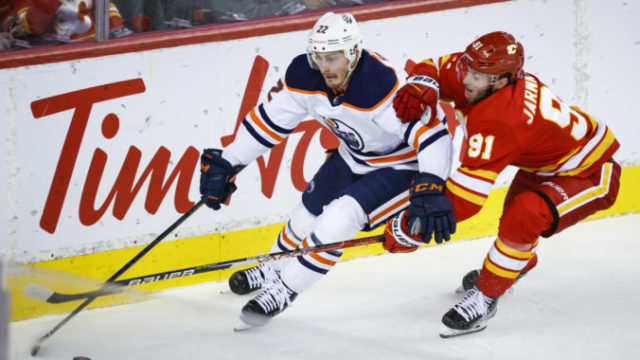 486219_oilers_flames_hockey_35780 626cac664e014c64aad1bee98cf7ba96 676x411.jpg