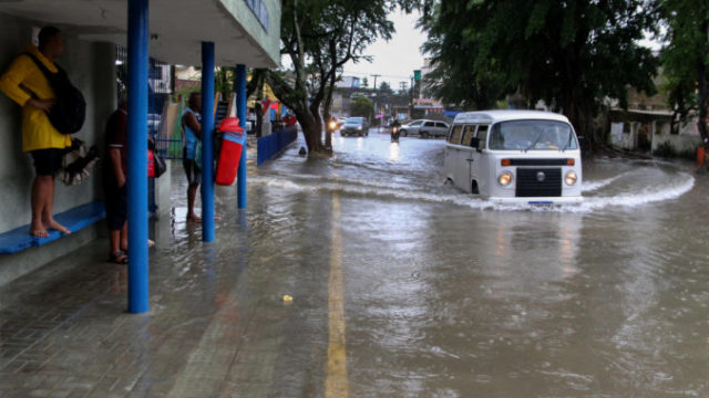 486301_brazil_landslides_15077 ed6391ab33b845baa0f2fd1d17a7f431 676x451.jpg