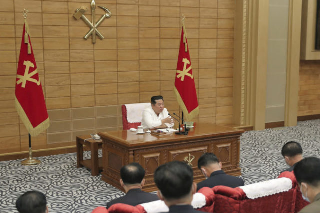 486326_virus_outbreak_north_korea_32805 16c3d910a31b442395d1bc93a327e10b 676x451.jpg