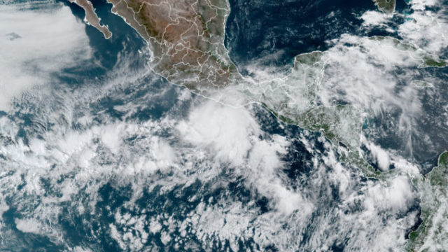 486347_tropical_weather_hurricane_agatha_01611 59178aa3460f4b94807d8db5828a419c 676x451.jpg