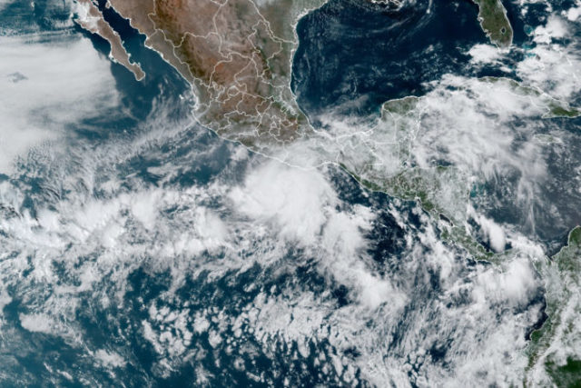 486347_tropical_weather_hurricane_agatha_01611 59178aa3460f4b94807d8db5828a419c 676x451.jpg