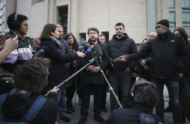 486464_turkey_activist_trial_51647 522b3f1f6fe0400e8c1c02ed0229ef56 676x443.jpg