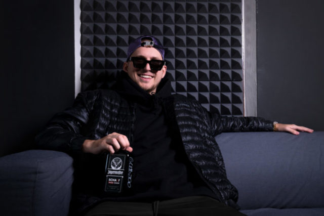 486928_1 10x15 cm 676x451.jpg