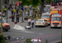 486947_germany_car_crash_93011 5177d4733e1b4098b44a0342caf84fa3 676x467.jpg