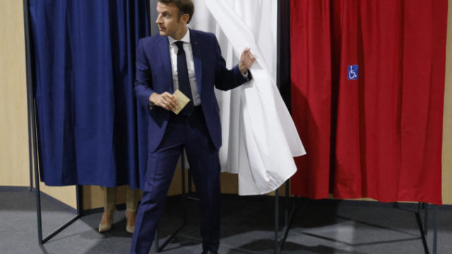 487232_france_parliamentary_election_71603 d50d3efea2324ca4a537ad8ae4a7a155 676x475.jpg