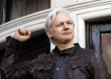 487531_britain_assange_22573 9204ea633a5c498c9e71394385183468 676x482.jpg