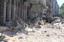 488067_hungary_building_collapse_22952 a90e3b3251a34bf1bdbefcf25e8847b3 676x451.jpg