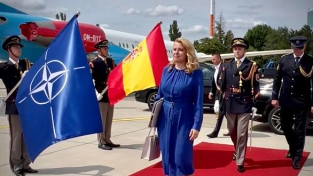 488149_a aputova prezidentka nato.jpg