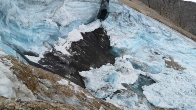 488727_italy_glacier_hikers_killed_55233 53cf0fa8d48b457987a78509ad85c8e9 676x507.jpg