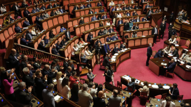 488998_italy_politics_53467 b4bfd4b0396940658b503114651ee06a 676x451.jpg