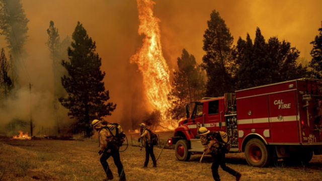 489550_california_wildfires_41655 bb6b94d5b0cd4d8ca0012a3e0b88e8e0 676x450.jpg